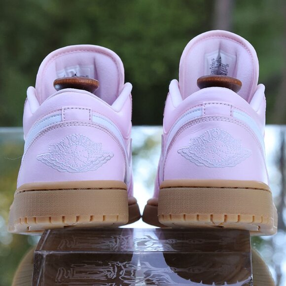 Air Jordan 1 Low Arctic Pink Gum - Picture 10 of 13